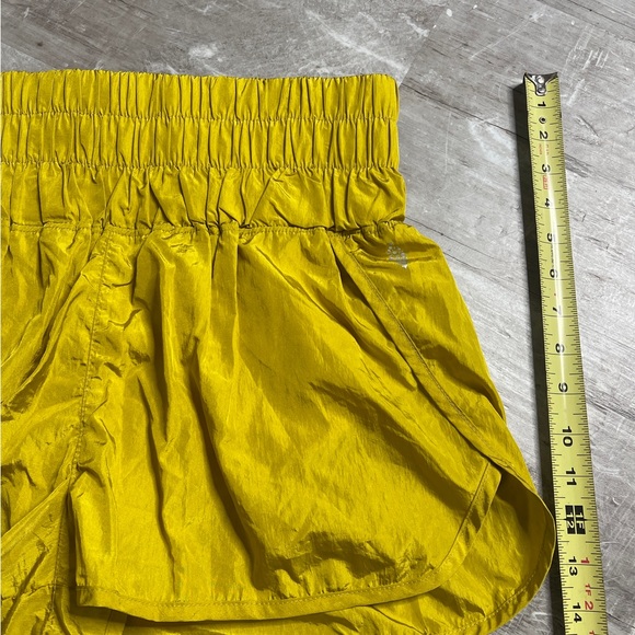 Free people shorts size large EUC - Picture 6 of 9